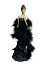 Black & Gold Lady in evening