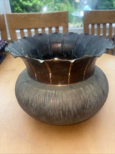 Old copper planter 18cm tall - planter,