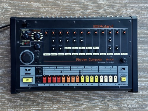 Roland 808 rhythm - tr-808,