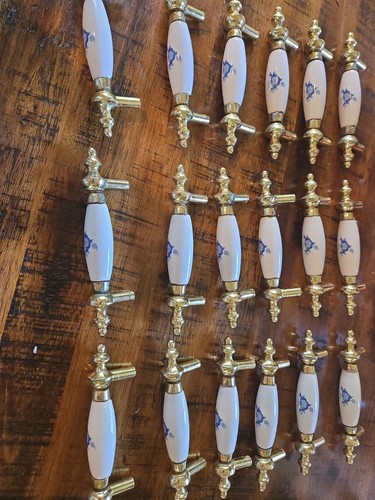 Brass porcelain dresser - brass,