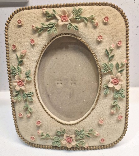 Vintage victorian style resin - vintage, victorian-style