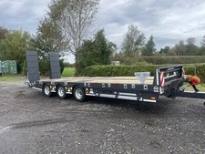 Low Loader Trailer Tractor
