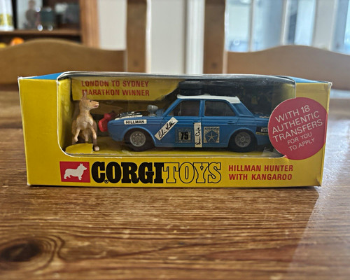 Corgi toys 302 - hillman, hunter