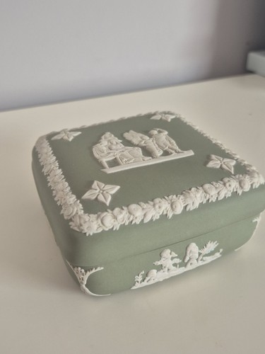 Wedgwood trinket dish - trinket,