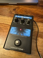 TC-Helicon Voicetone C1 Hardtune And Pitch Correction Vocal Processor Pedal