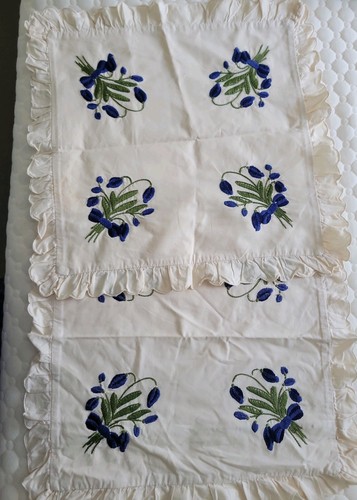 Pair vintage embroidered - vintage,