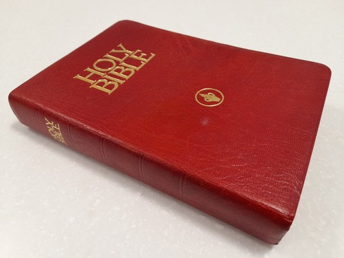 Holy bible new - holy, international