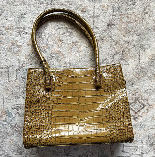 David jones brown - jones, crocodile