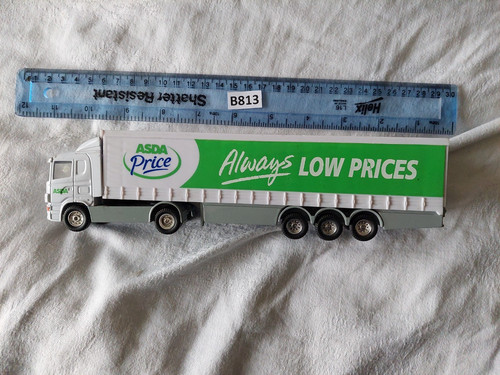 Corgi asda artic - corgi,