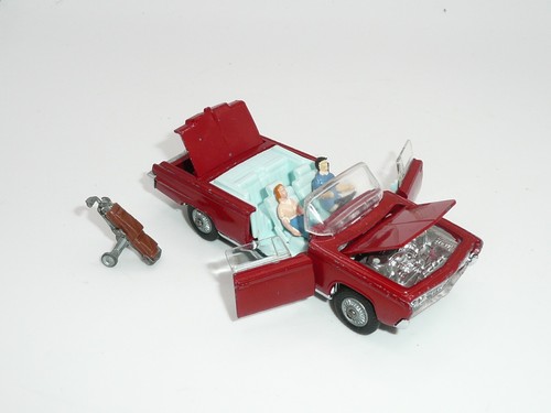 Corgi toys 246 chrysler - toys,