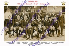 WALES 1935 (v New Zealand) INTERNATIONAL RUGBY TEAM PHOTOGRAPH