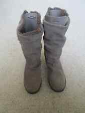 NIKE BNWOB LIGHT BROWN SUEDE SENSORY MOTION SYSTEM FLAT BOOT UK SIZE 4 