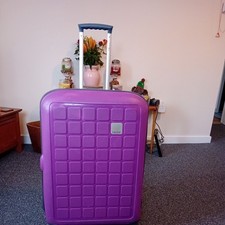 Tripp 4-Wheel Large Hard Shell 4 wheel Spinner  Suitcase Purple 73x54x17 cms
