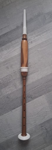 Highland bagpipe standard - highland,