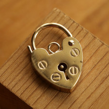 9ct Solid Yellow Gold Padlock