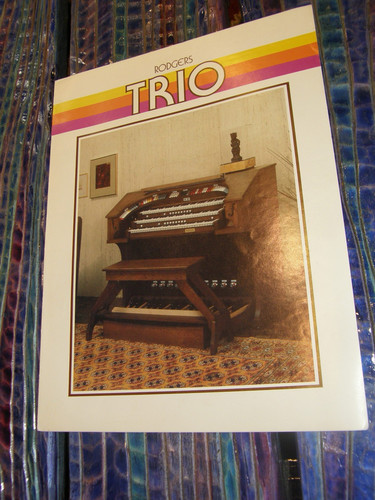 Rodgers organ brouchure - organ,