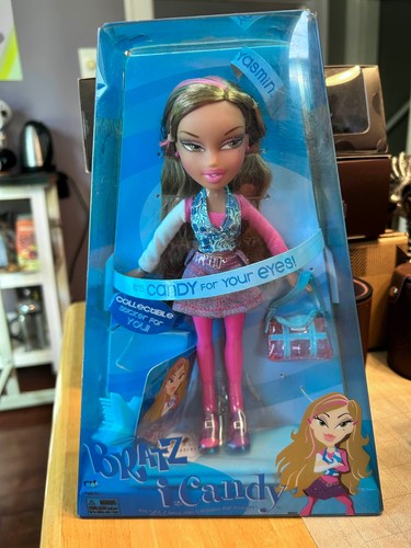 2005 new box bratz icandy - box,