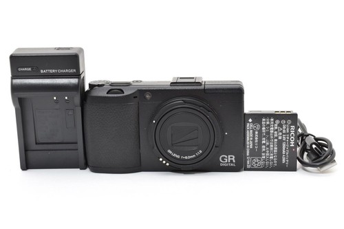 Ricoh digital iii - gr,