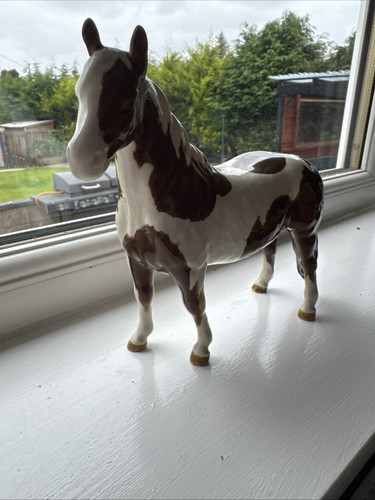 Beswick horse pinto - horse,