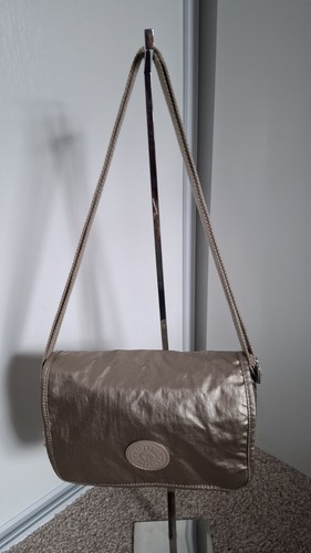 Kipling metallic gold