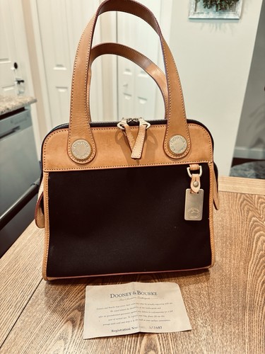 Authentic vtg dooney bourke - dooney,