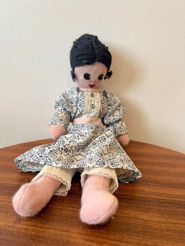 Vintage hand crafted rag doll - crafted,