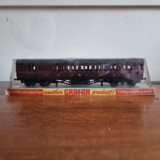 Graham Farish OO Gauge LMS Brake Corridor Coach 9854 Maroon Boxed