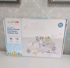 IMMACULATE Little Town Wooden