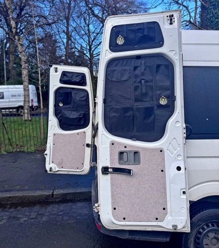 Crafter sprinter barn door - /,