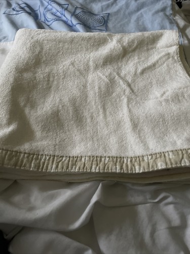 Primark baby bath - towel, cream