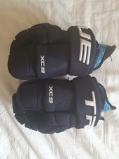 TRUE XC9 Zpalm Ice Hockey Gloves Junior Size 11"/28cm With Replaceable Palm