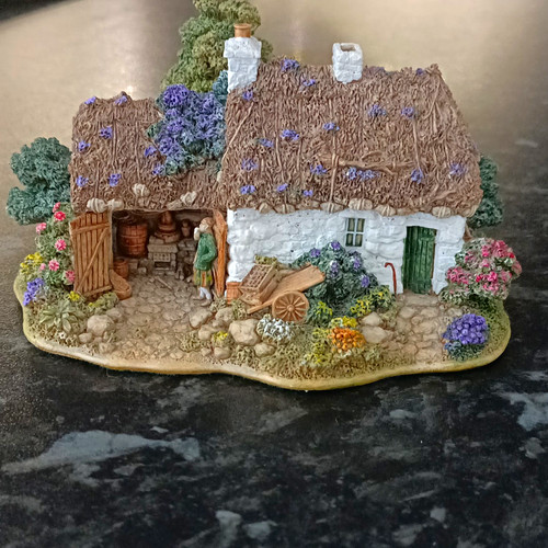 Lilliput lane scotch mist - lilliput,