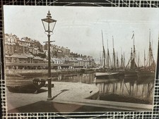 ANTIQUE MAGIC LANTERN GLASS