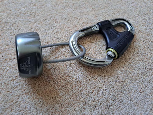 Dmm bug belay device - device, &