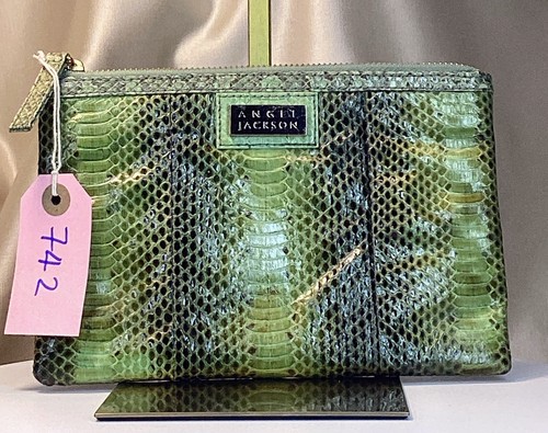 Stunning green python snake - python,