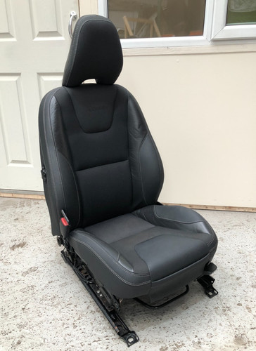 Volvo s60 front seat - front, left