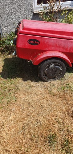 Little red camping and luggage - red,
