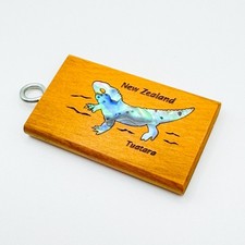 Vintage New Zealand Tuatara Lizard Wooden Keyring Key Fob Souvenir Tourist