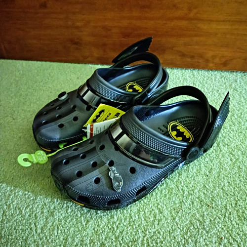 Crocs batman batmobile clog - crocs,