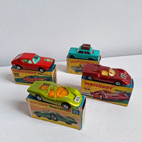 Lot vintage matchbox - of,