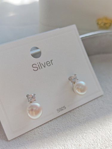 Silver tone white - silver-tone,