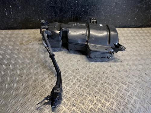 Adblue tank m8d25j228aa - adblue,