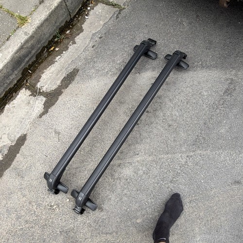 Universal roof rack fits most - fits,