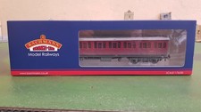 Bachmann 34-609 BR Mk1 Suburban 2nd Open Coach, E46081 Crimson, Weathered, boxed