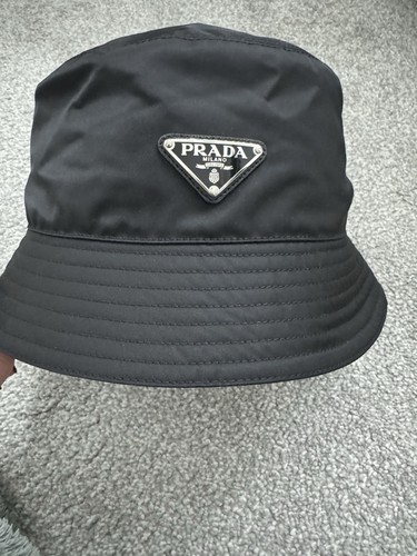Prada nylon bucket hat - nylon,