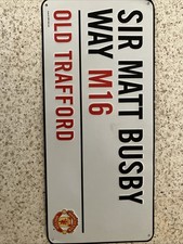 1997 Sir Matt Busby Way M16 Old Trafford Sign In Excellent Condition