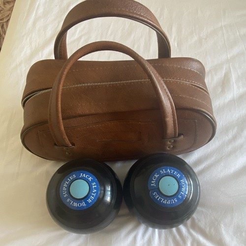 Slater lawn bowls size - 2, with