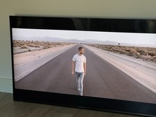 Panasonic LCD TV TX -50CX680B