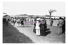 rt0375 - Isle of Wight - Horses inside the Paddock  Ashey Races - print 6x4