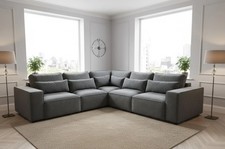 Richmond Grande Modern Lounge